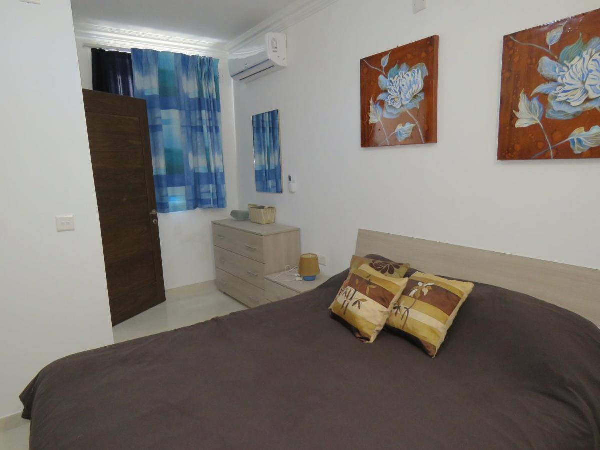 Aquamarine Sea Front Apartments - Second Floor Marsaskala Eksteriør billede