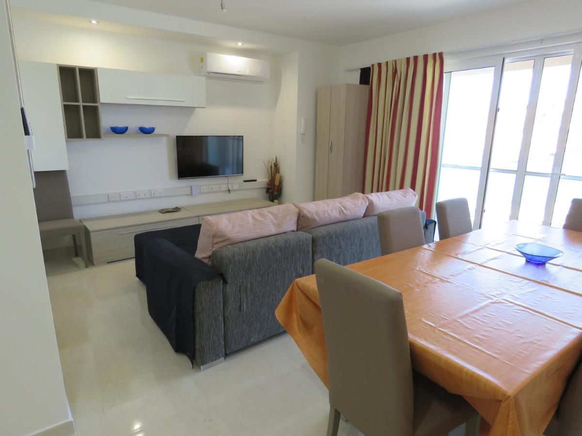 Aquamarine Sea Front Apartments - Second Floor Marsaskala Eksteriør billede
